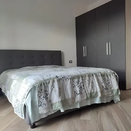 Grounded To Earth -Bed And Breakfast
