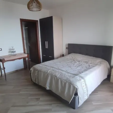 Grounded To Earth -Bed And Breakfast Siderno