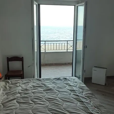 Bed & Breakfast Grounded To Earth -Bed And Breakfast Siderno