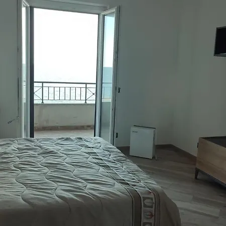 Bed & Breakfast Grounded To Earth -Bed And Breakfast Siderno